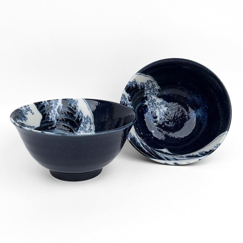 2 japanilaisen Kanagawa-kulhon sarja
