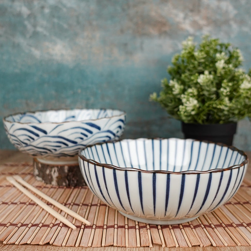 2 japanilaisen Ramen-kulhon sarja