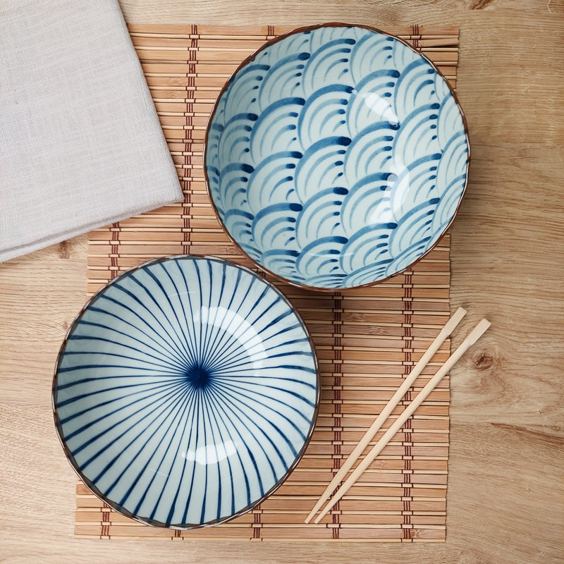 2 japanilaisen Ramen-kulhon sarja