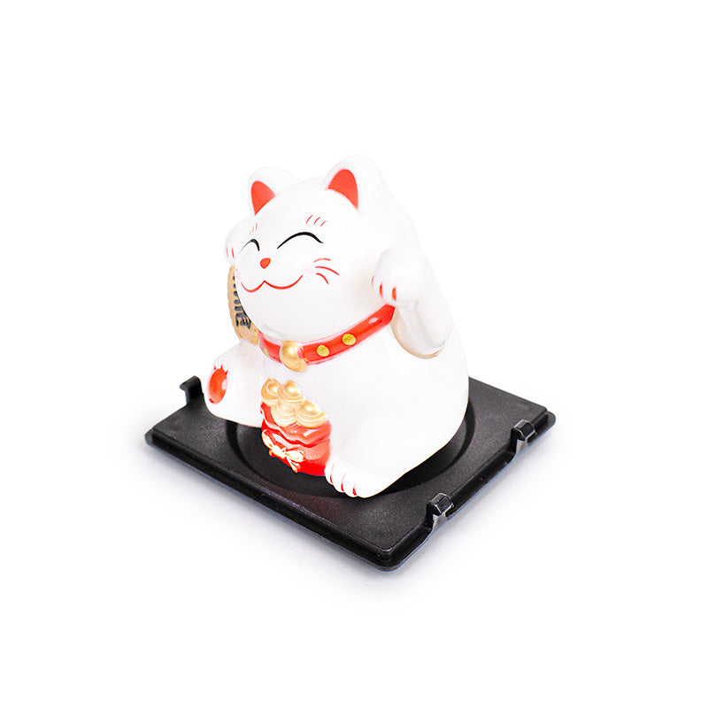 Liikkuva aurinkoenergialla toimiva Maneki Neko -kissa – Onni