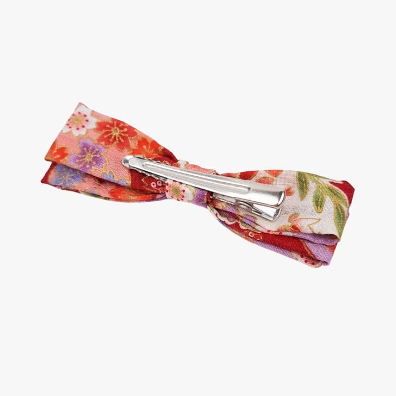 Suuri punainen japanilainen hiusnauha