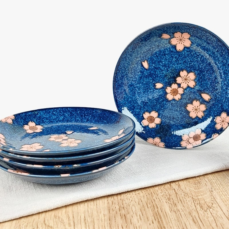 Laatikkosarja 5 Sakura japanilaista lautasta