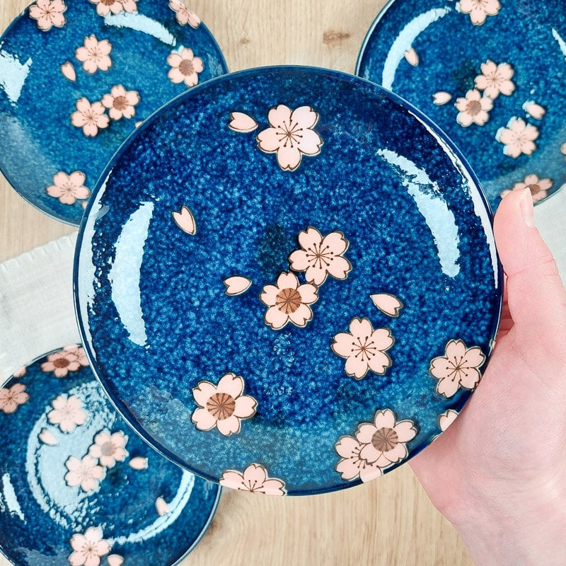 Laatikkosarja 5 Sakura japanilaista lautasta