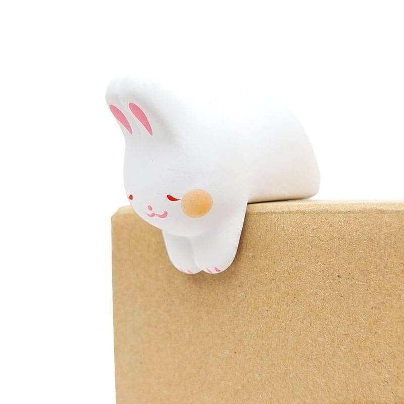Masentunut Usagi Rabbit Figure