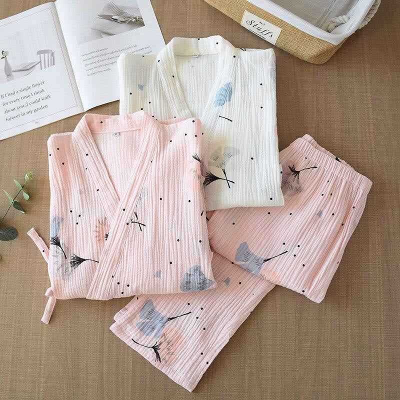 Naisten pyjama-kimono