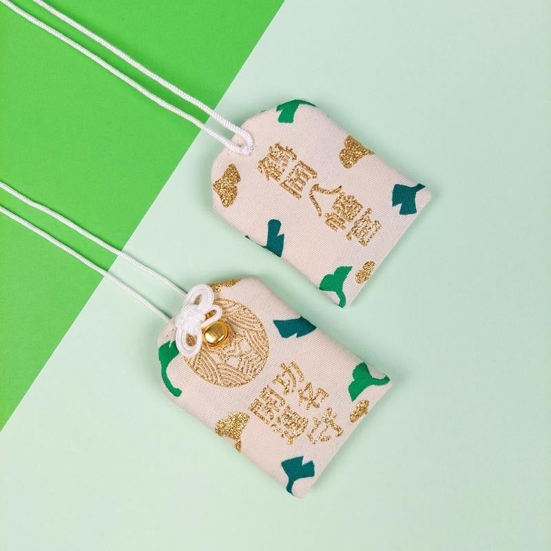 Omamori Gingkon lehdet