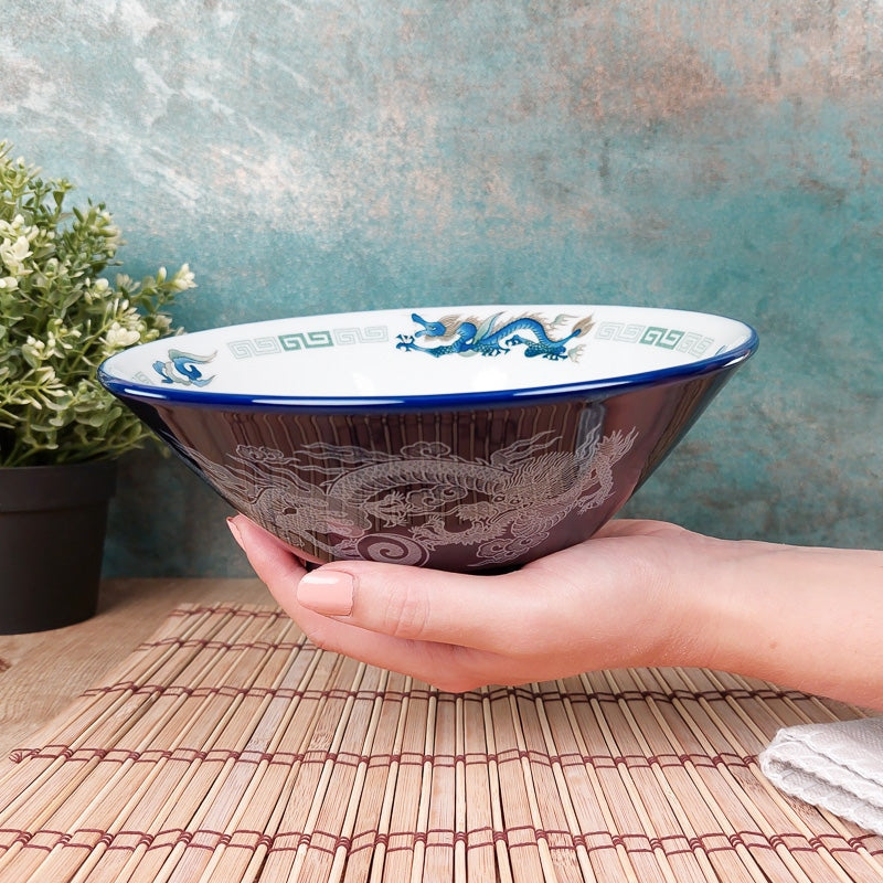 Sininen japanilainen Ramen-kulho