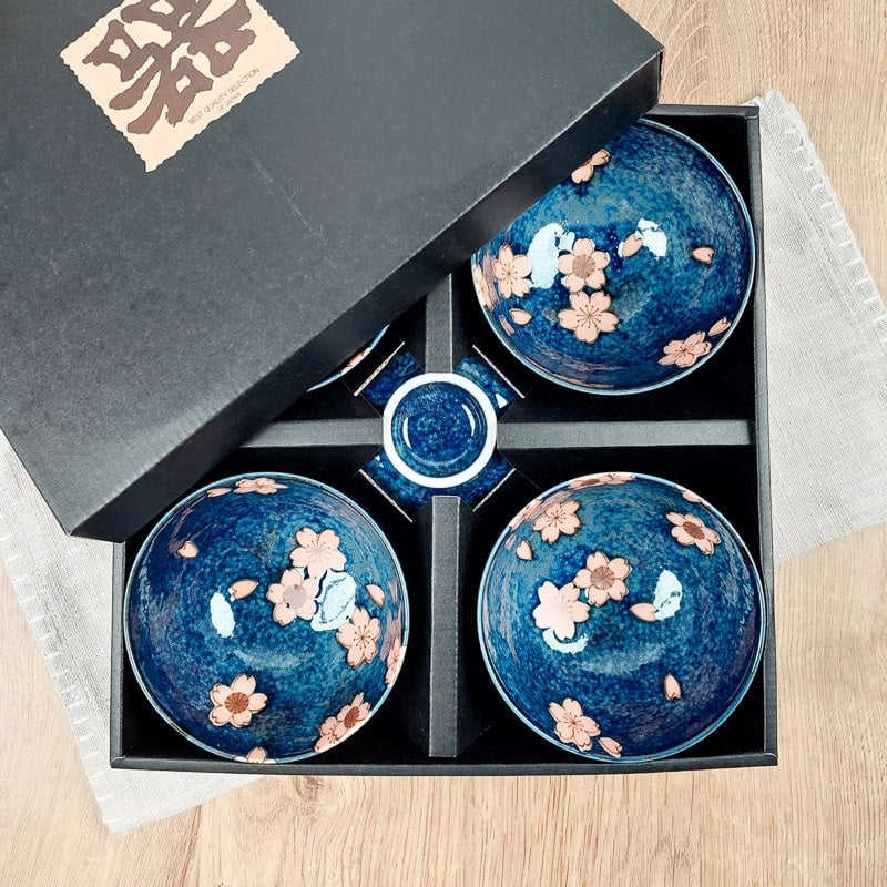 5 japanilaisen Sakura-kulhon sarja