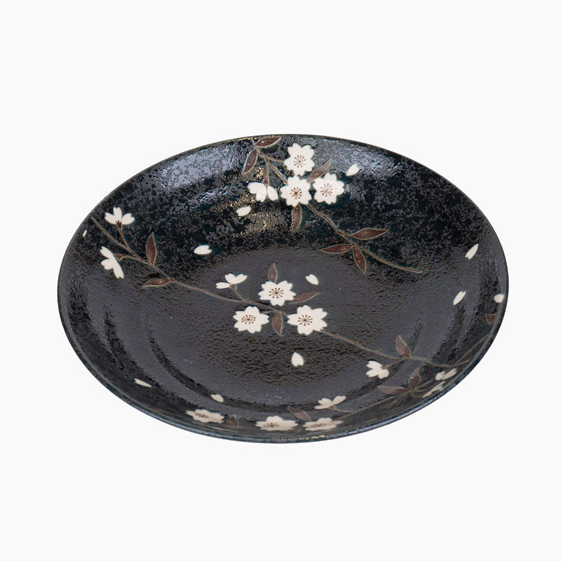Kuro Sakura -tyylinen japanilainen syvälautanen