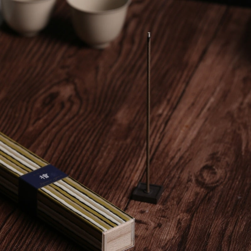 Cypress Japanilainen suitsuke