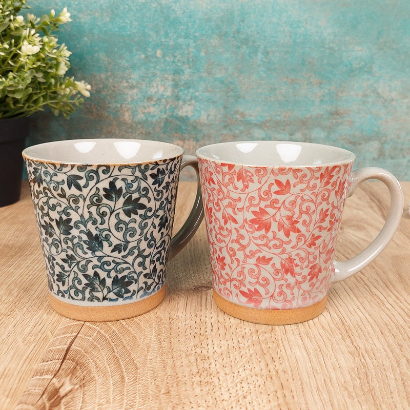 Japanilainen punainen keraaminen muki