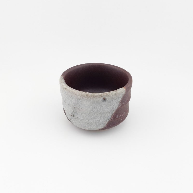 Käsintehty japanilainen sake-lasi