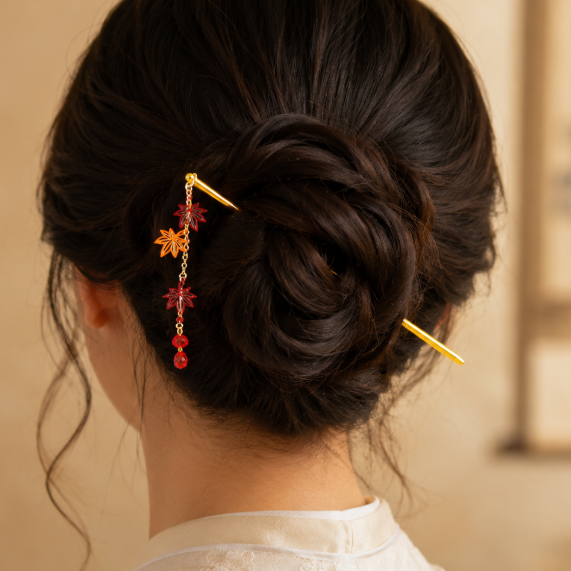 Japanilaiset Kanzashi-koristeet: Momiji-lehdet
