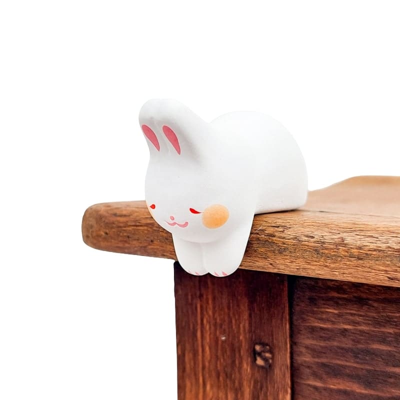Masentunut Usagi Rabbit Figure