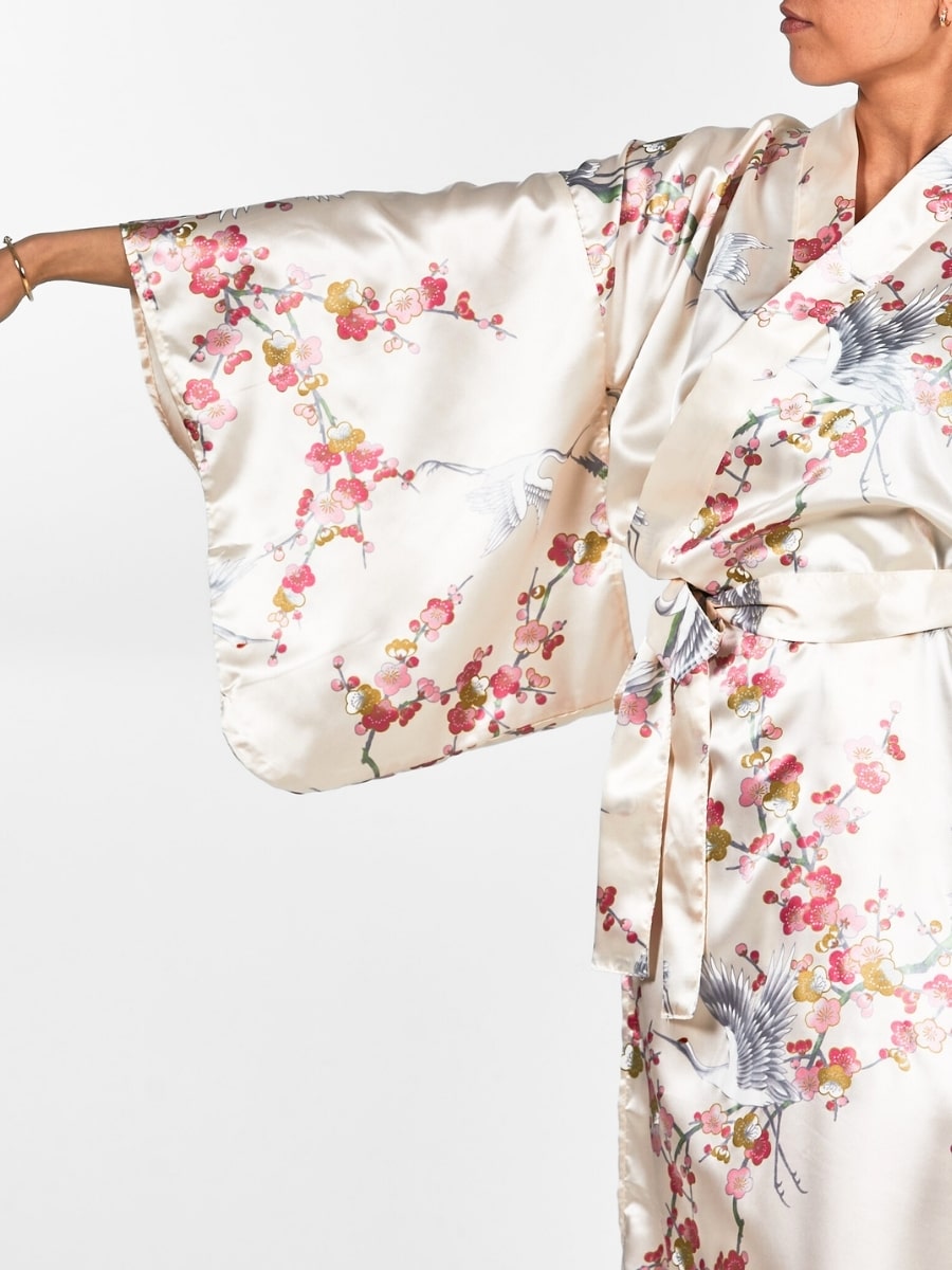 Naisten japanilainen Kimono Ume to Tsuru - Yhden kokoinen